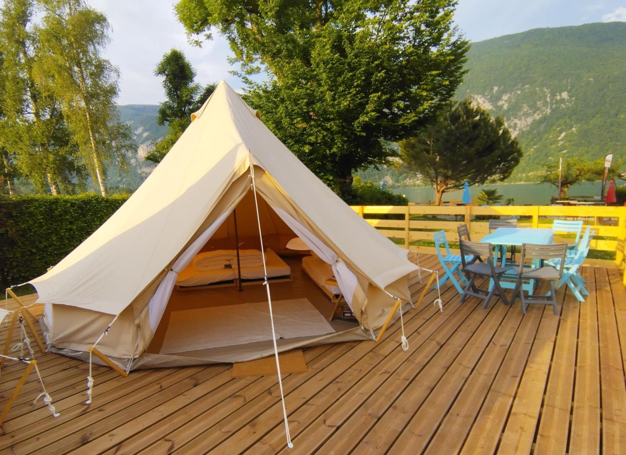 Camping Le Hameau Des Pecheurs Hotel Novalaise Exterior photo