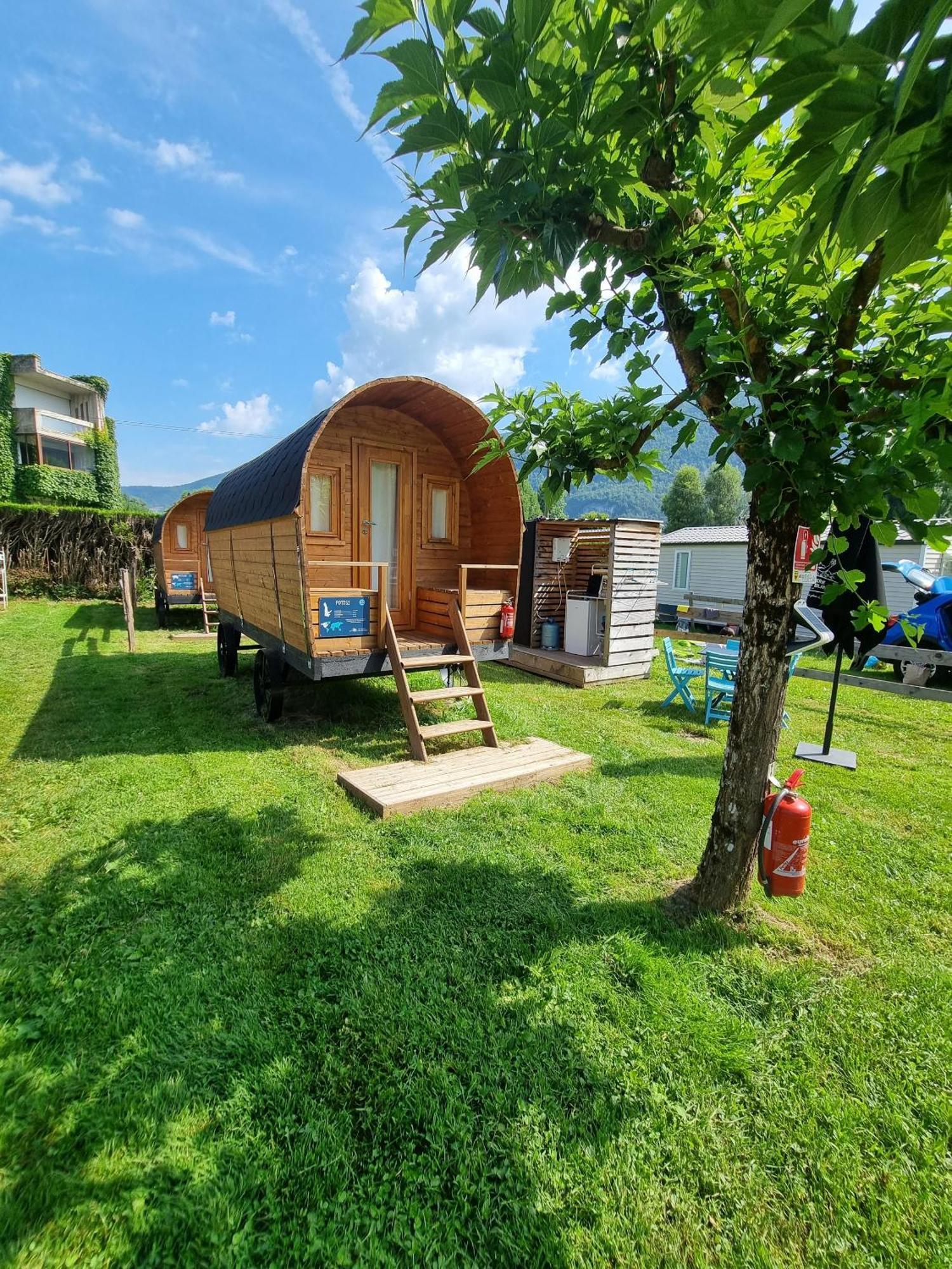 Camping Le Hameau Des Pecheurs Hotel Novalaise Room photo